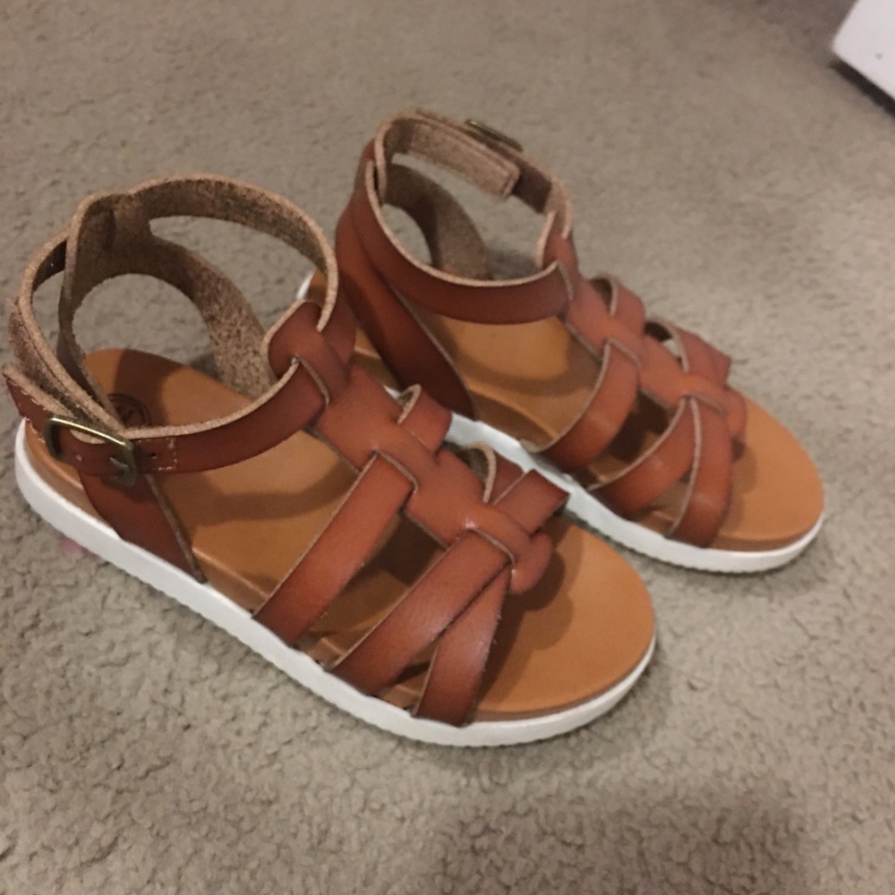 Girls gladiator sandals